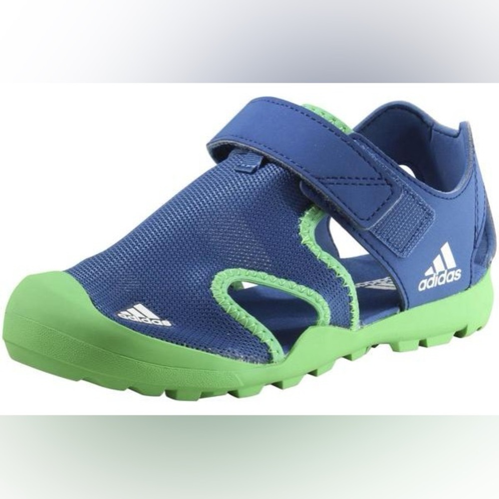 Adidas Little/Big Boy's Captain Toey Sandals Water Shoes. Size 5. Brand new.